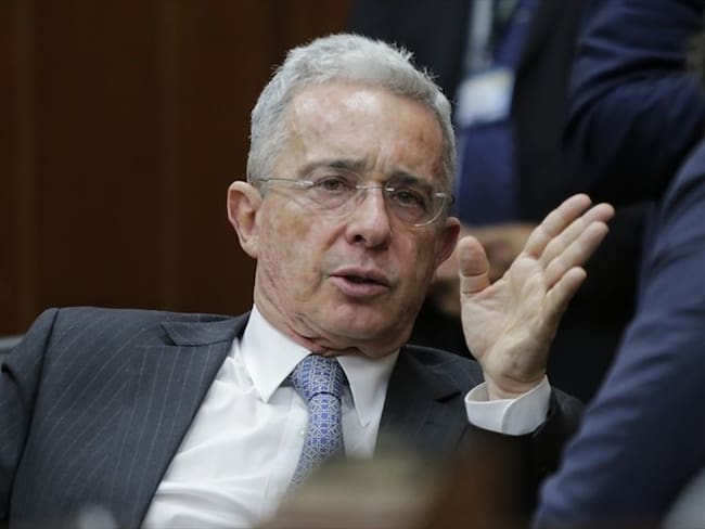 El Consejo de Estado admitió la demanda de pérdida de investidura de primera instancia contra el senador Álvaro Uribe. Foto: Colprensa