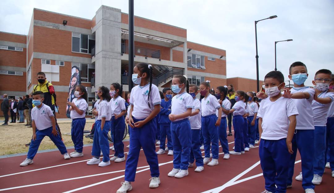 Niños en colegios de Bogotá. Foto: Colprensa.