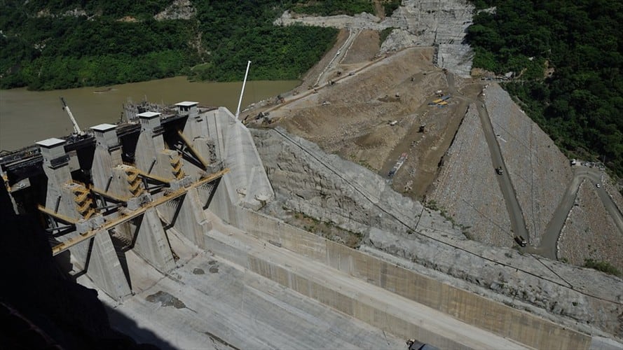 La Compuerta 1 de casa de máquinas de Hidroituango cerrará en las próximas horas. Foto: Agencia EFE