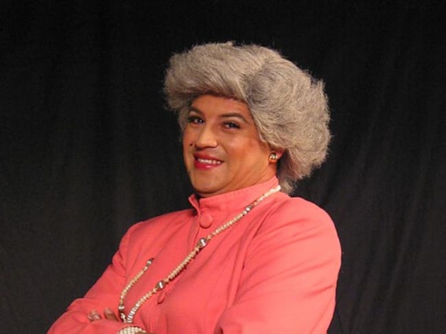 Cesar Corredor, ‘Barbarita’, le pidió matrimonio a su pareja en concierto del Charrito Negro. Foto: Colprensa