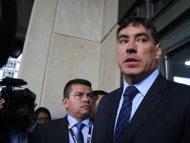 Aspiro no tener a Jesús Santrich como compañero: congresista Álvaro Hernán Prada