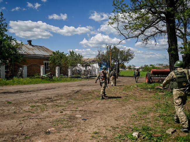 ZAPORIZHZHIA, UKRAINE - MAY 20: Soldiers continue to patrol the area following Russian attacks in Zaporizhzhia Oblast, Ukraine on May 20, 2022. (Photo by Stringer/Anadolu Agency via Getty Images)