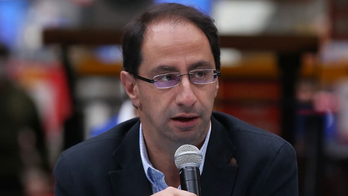 MinHacienda no ve necesaria reforma tributaria en corto plazo de próximo Gobierno