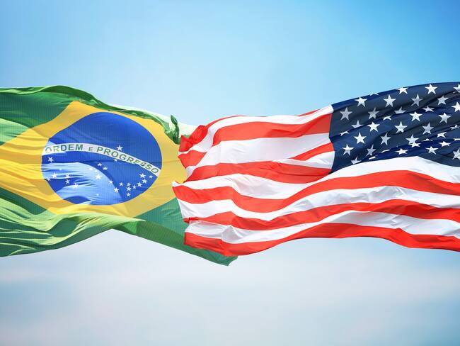 Banderas de Brasil y Estados Unidos. Foto: Getty Images.