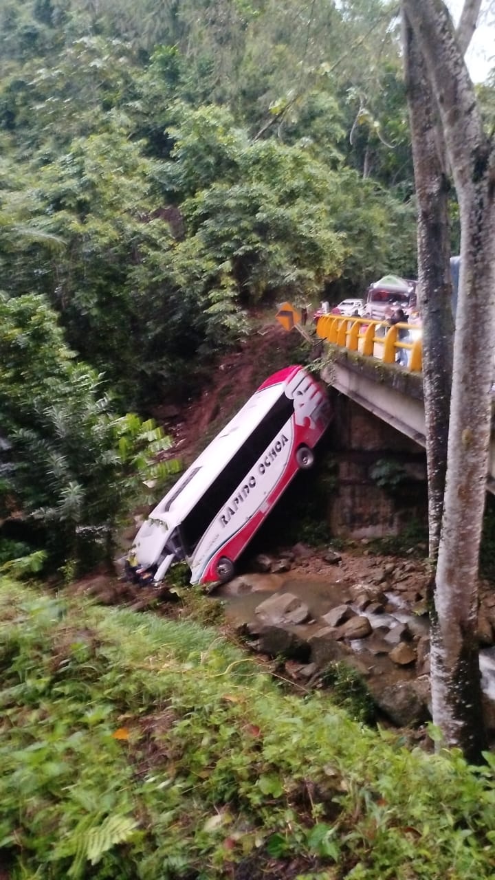 Los hemos atendido: Rápido Ochoa responde a hermana de víctima del accidente en vía Bogotá-Medellín