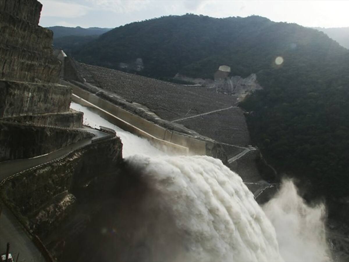 "Si el país sufre crisis energética no podrá ser atribuida a fallo Hidroituango"