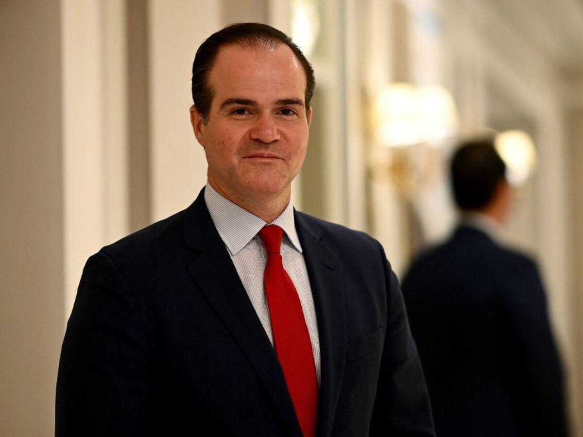 Presidente del BID atribuye acusación a una campaña mediática en su contra