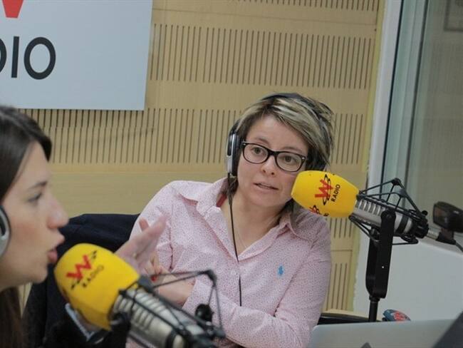 Diana Parra y Vanessa Araújo debaten el impacto de la violencia de género en Colombia.. Foto: Redacción W Radio