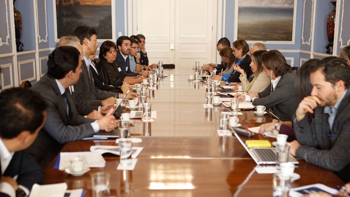 Gobierno se reunió con líderes y empresarios para impulsar reactivación económica del país