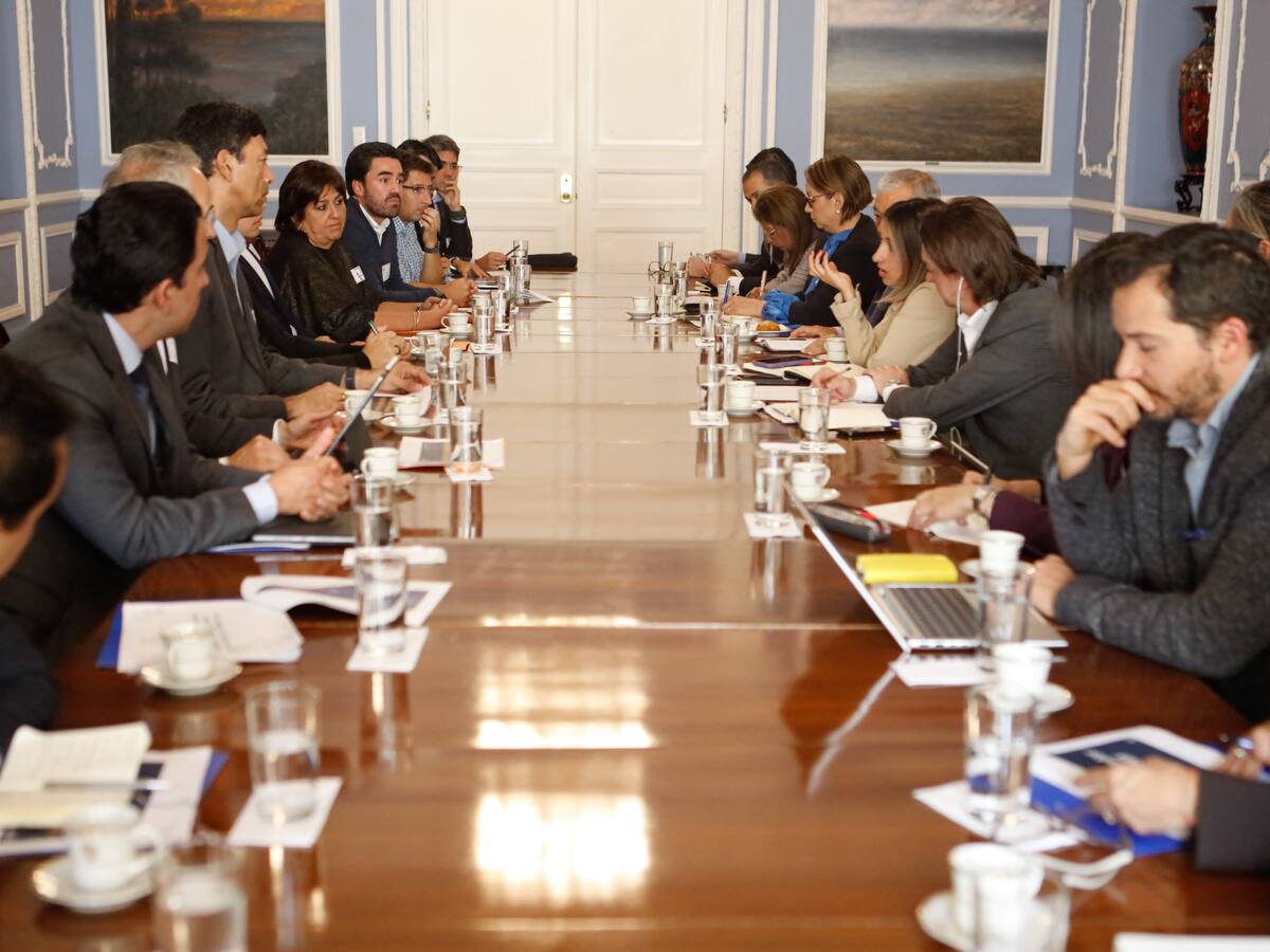 Gobierno se reunió con líderes y empresarios para impulsar reactivación económica del país