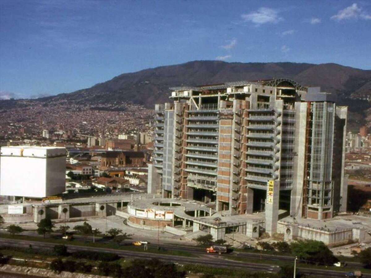 Entidades financieras locales e internacionales suspenden relaciones comerciales con EPM