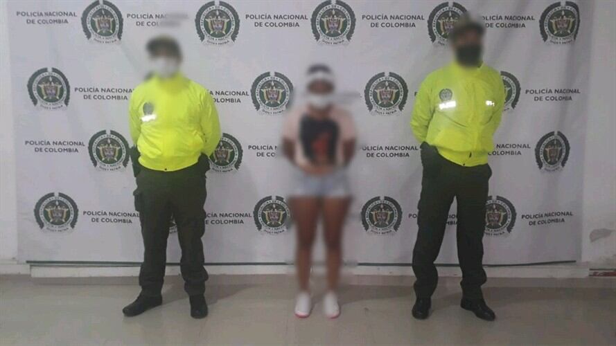 María Angélica Gómez, fue capturada en la vía Montería-Tierralta.. Foto: Cortesía Policía de Córdoba