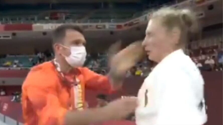 Entrenador cacheteó a judoca alemana Martyna Trajdos en los Juegos Olímpicos Tokio 2020. Foto: Twitter: @michaljadczak