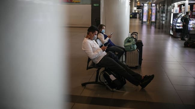 Además, todos los usuarios, naturales, podrán acceder de manera gratuita a cinco URL de interés público que defina el Gobierno Nacional. Foto: Getty Images