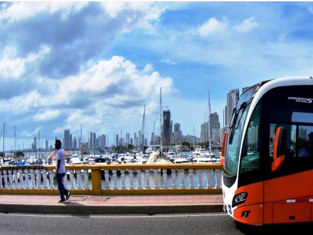 En Cartagena se analiza propuesta del presidente de subsidiar el transporte masivo