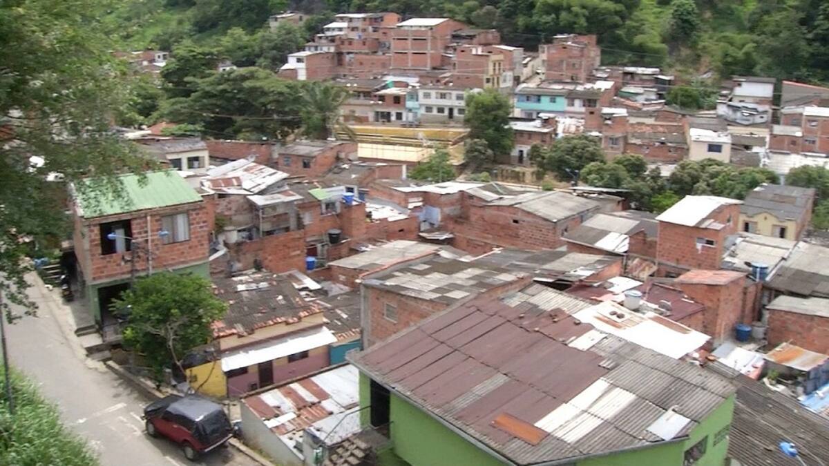 Cuestionan contrato de $40.000 millones para canalizar unas quebradas en Bucaramanga