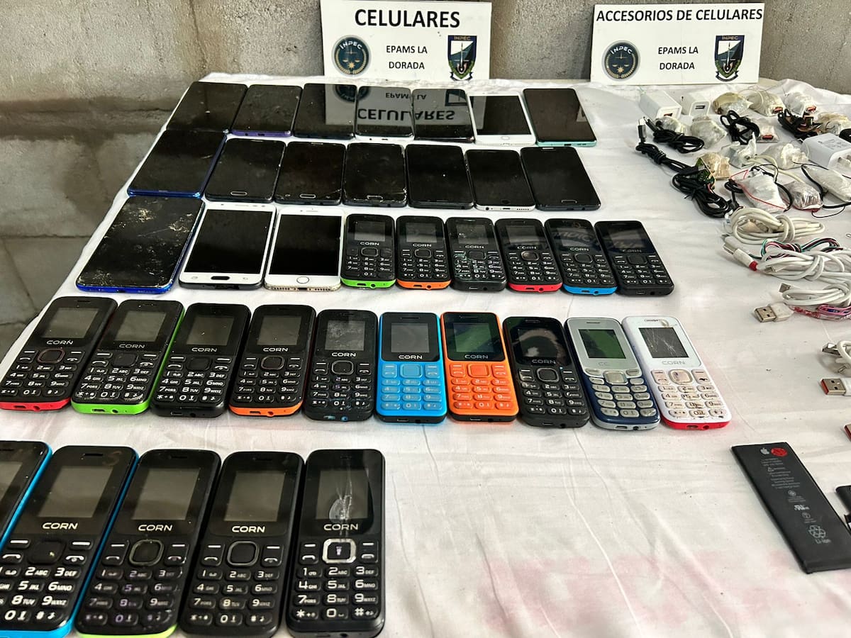 Operativo en cárcel Doña Juana en La Dorada, Caldas, dejó la incautación de 38 celulares