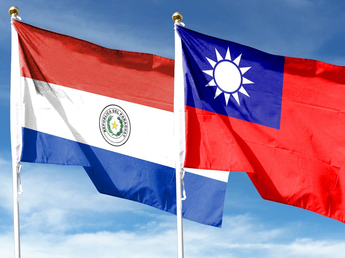 El presidente de Paraguay recibe a la ministra de Economía de Taiwán