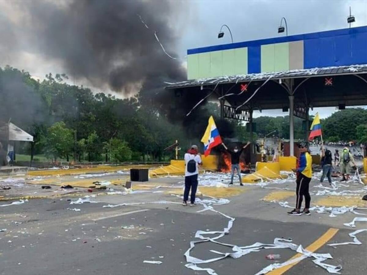 Por actos vandálicos, decretan toque de queda en Sucre