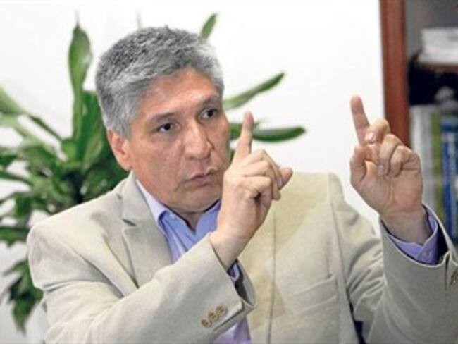 Exdiputado Sigifredo López demandará al Estado