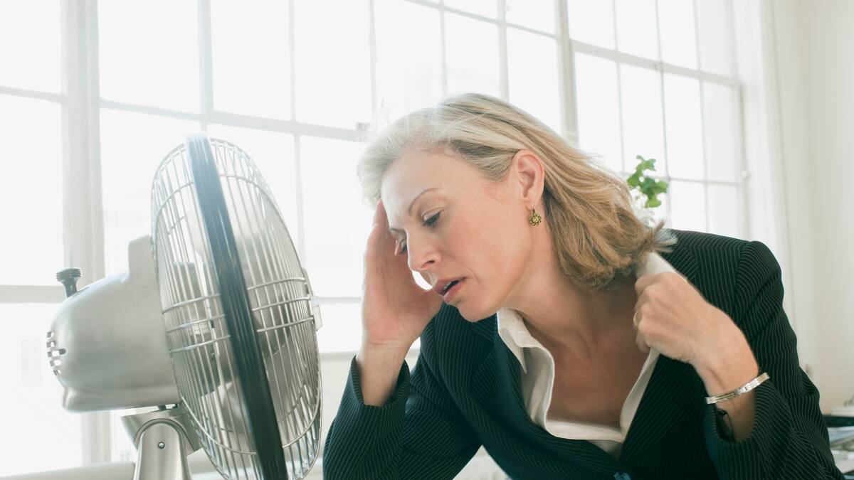 Etapa que afecta a la mujer en salud cardiovascular y metabólica: médica sobre menopausia