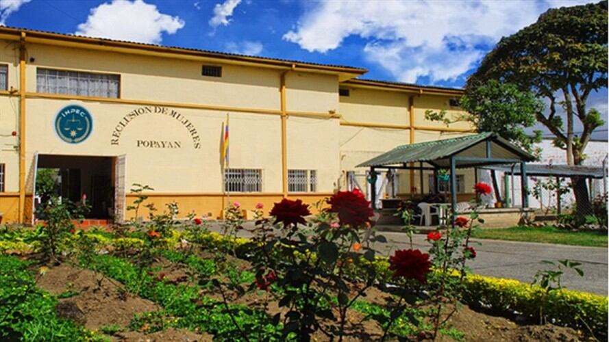 El secretario de Salud, Oscar Ospina, dijo que se activaron los cercos epidemiológicos y se aislaron los dos sitios donde se evidenciaron los contagios. Foto: Inpec