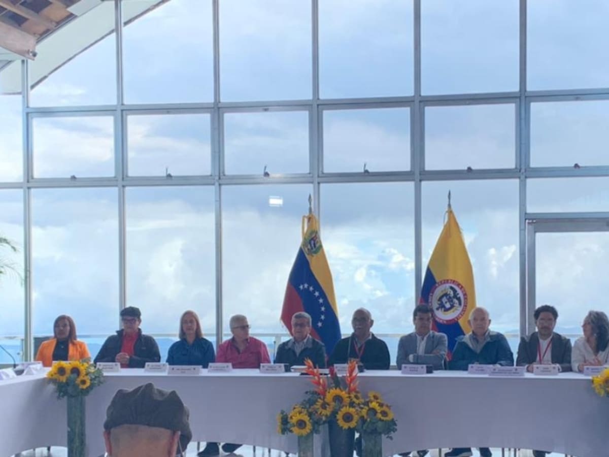 Colombia reafirma su voluntad política en los diálogos con el ELN en Caracas
