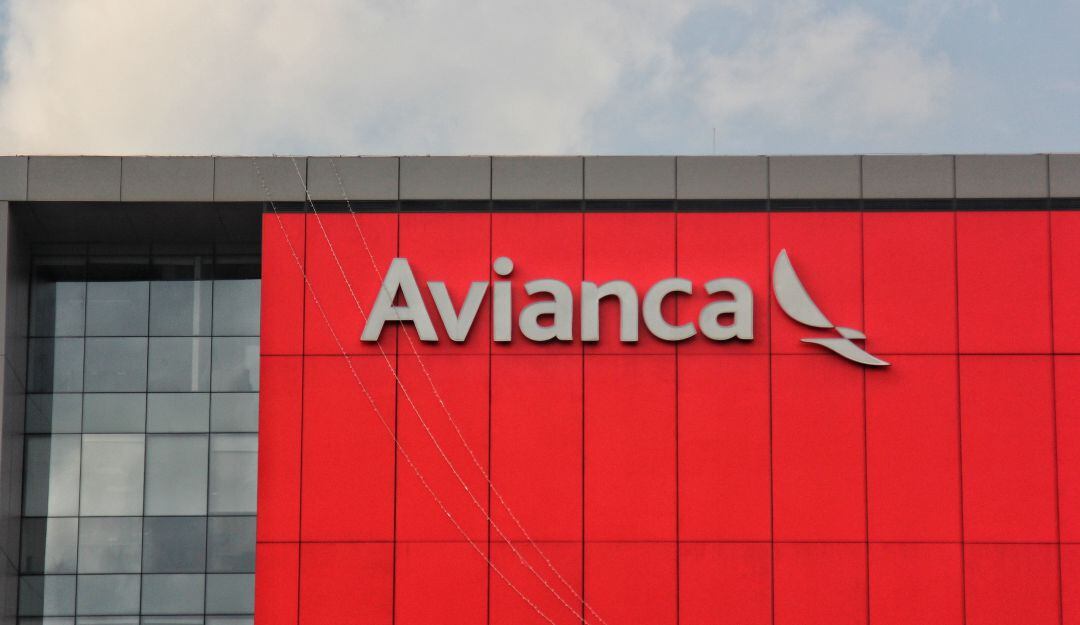 Rebaja calificación de Avianca Holdings por refinanciación de su deuda
