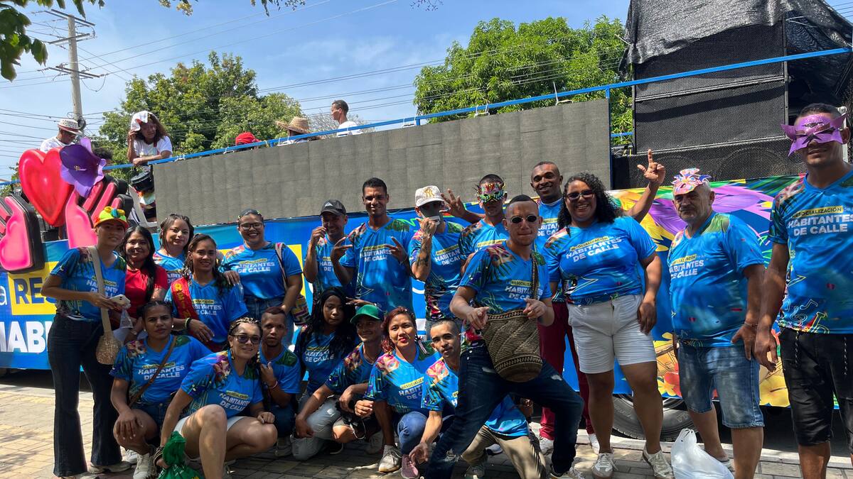 Habitantes en condición de calle resocializados participaron en desfile de Carnaval en Santa Marta