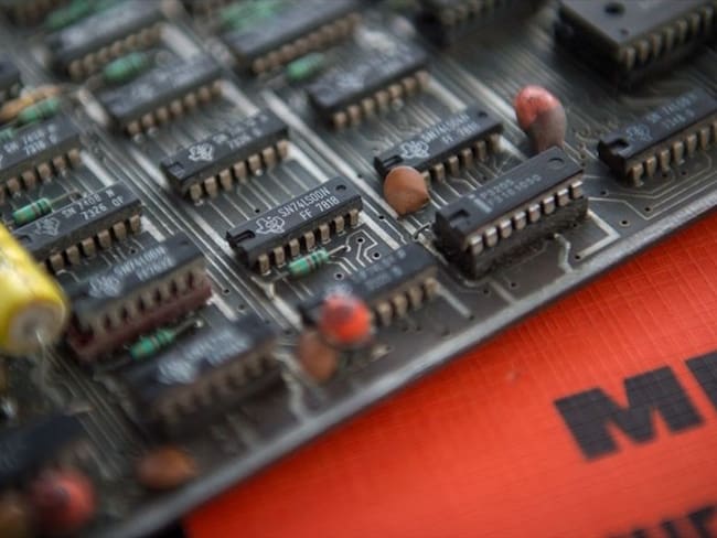 Intel subraya que “no es cierto” que ese déficit de seguridad, que afecta a las unidades de procesamiento central (los microchips), solo aparezca en sus productos. Foto: Getty Images
