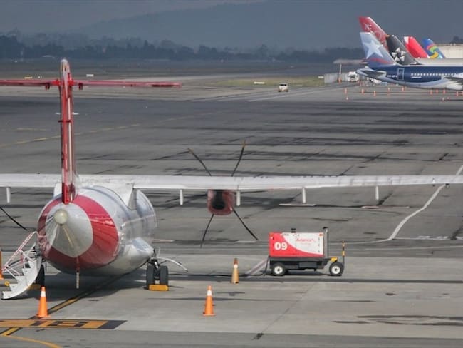 Aerocivil informó qué empresas podrán movilizar carga durante la cuarentena. Foto: Colprensa