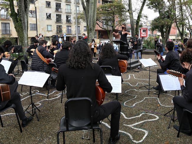Orquesta Filarmónica de Bogotá cierra con broche de oro junto a Antonio Carmona