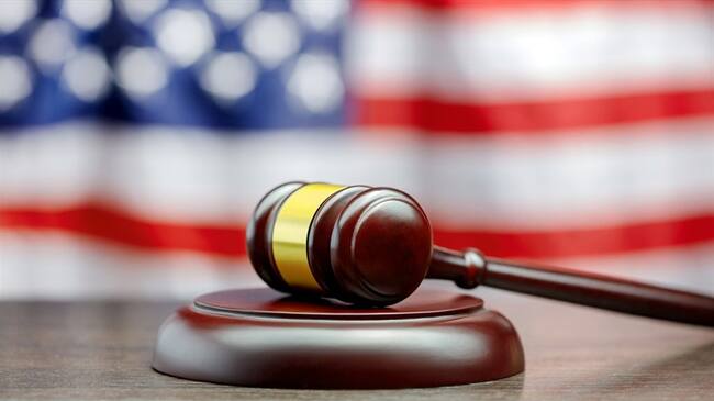 Ex paramilitar Hernán Giraldo llega a Colombia en calidad de deportado desde EE.UU.. Foto: Getty Images