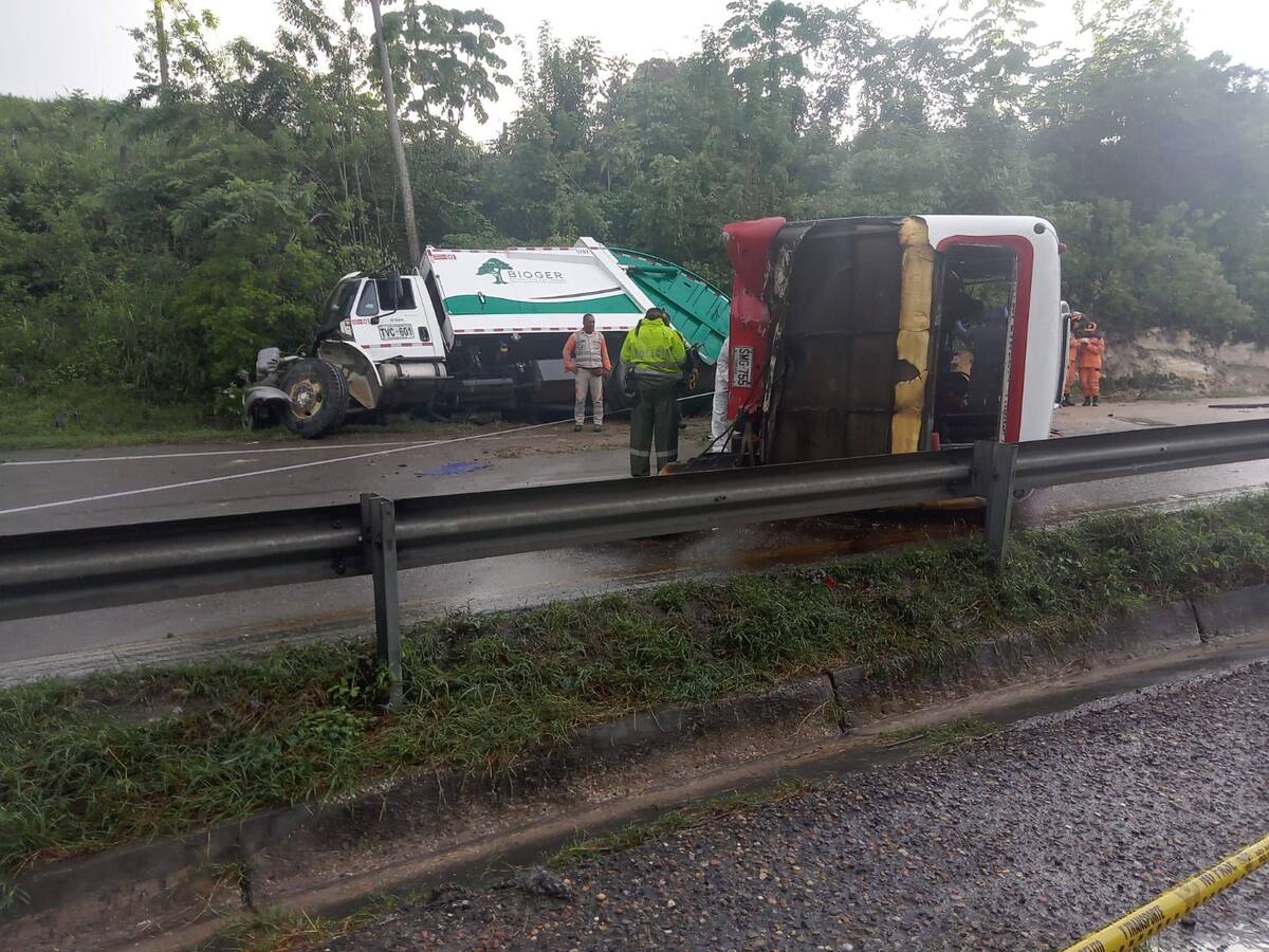 3 muertos y 14 heridos dejó accidente en la vía entre Turbaco y Cartagena