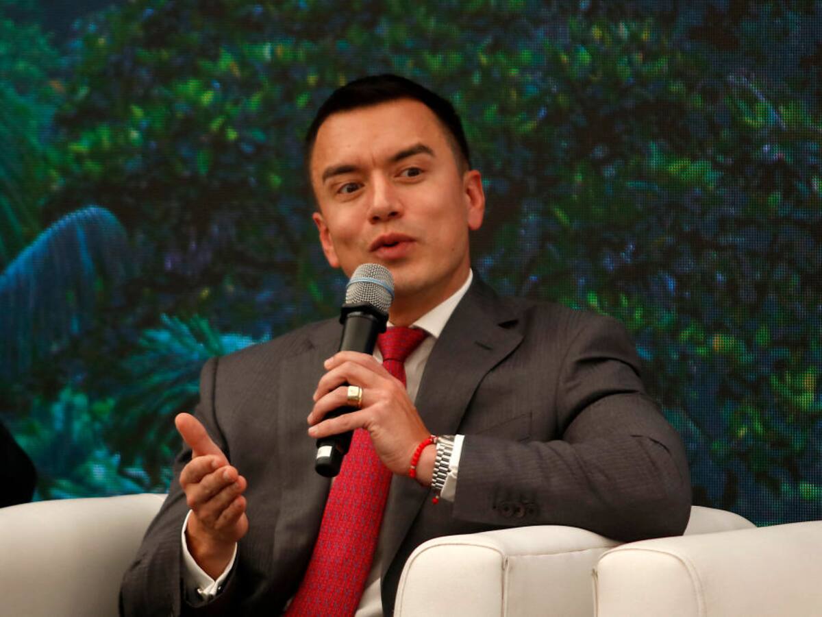 Daniel Noboa se reunió en China con empresarios chinos y estudiantes ecuatorianos