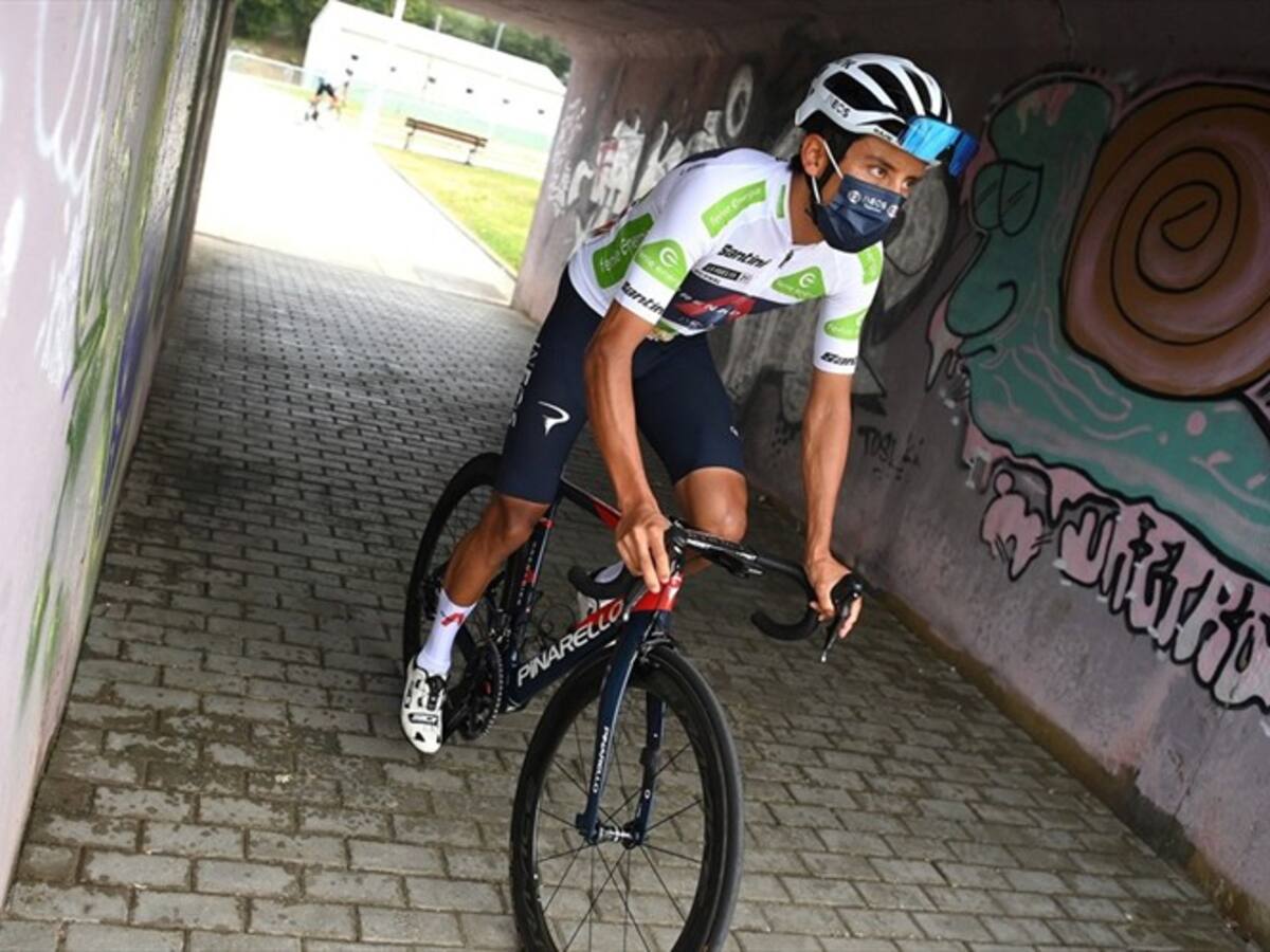 Video: Salvaje ataque de Egan Bernal que solo Roglic pudo resistir