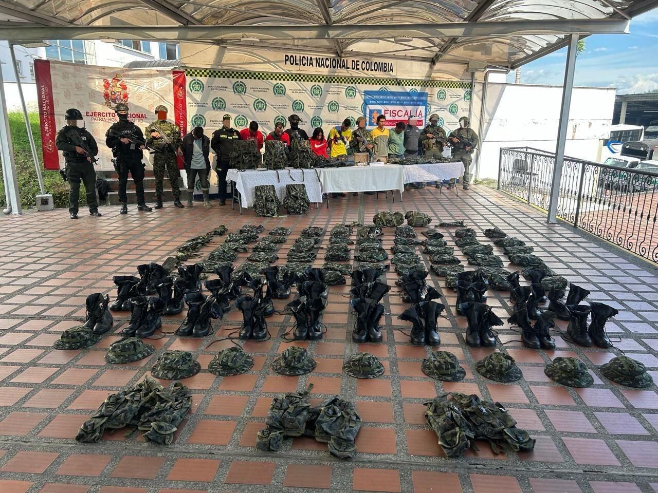 Capturados clan del Golfo (foto: Ministerio de Defensa)