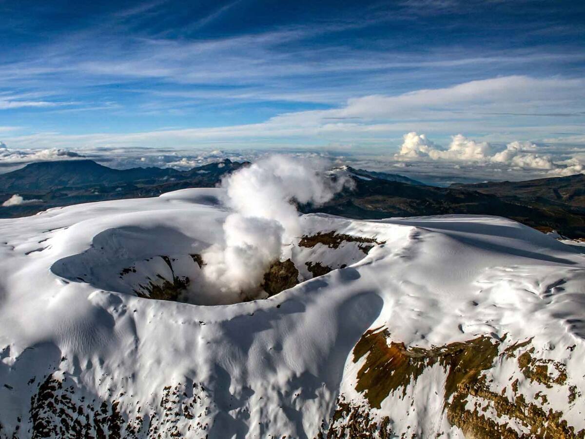 Se registra incremento en el fracturamiento de roca en el Volcán Nevado del Ruíz: SGC