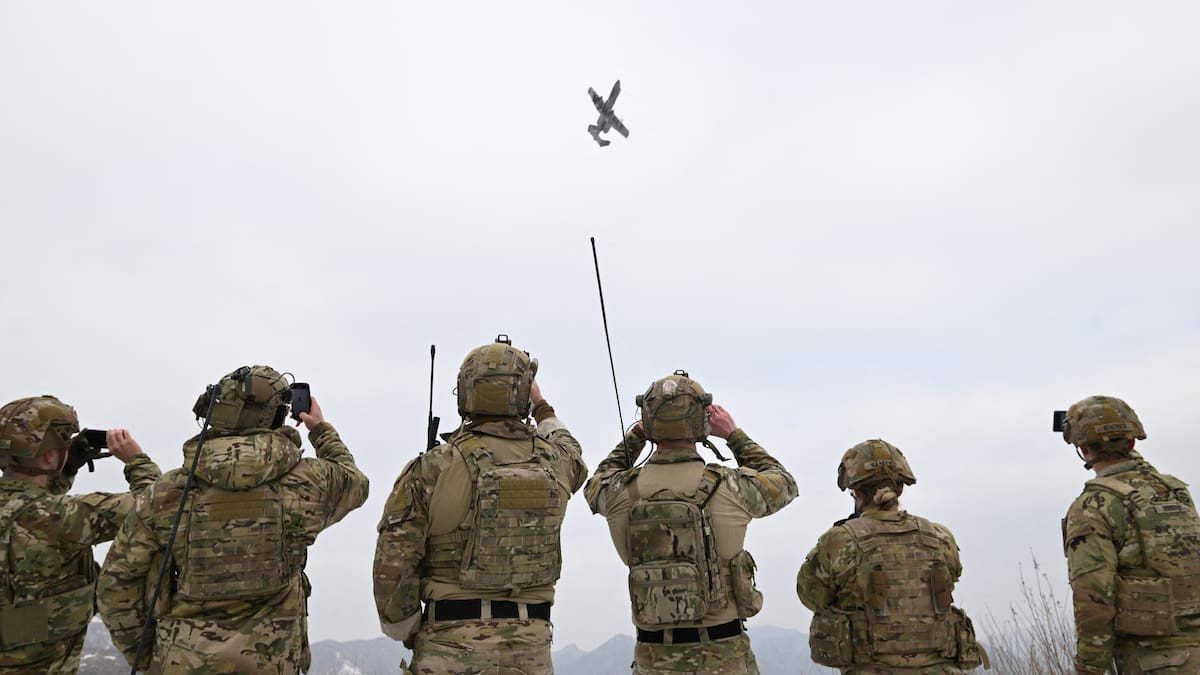Un avión militar de Corea del Sur lanzó por error ocho bombas e hirió a siete civiles en Pocheon