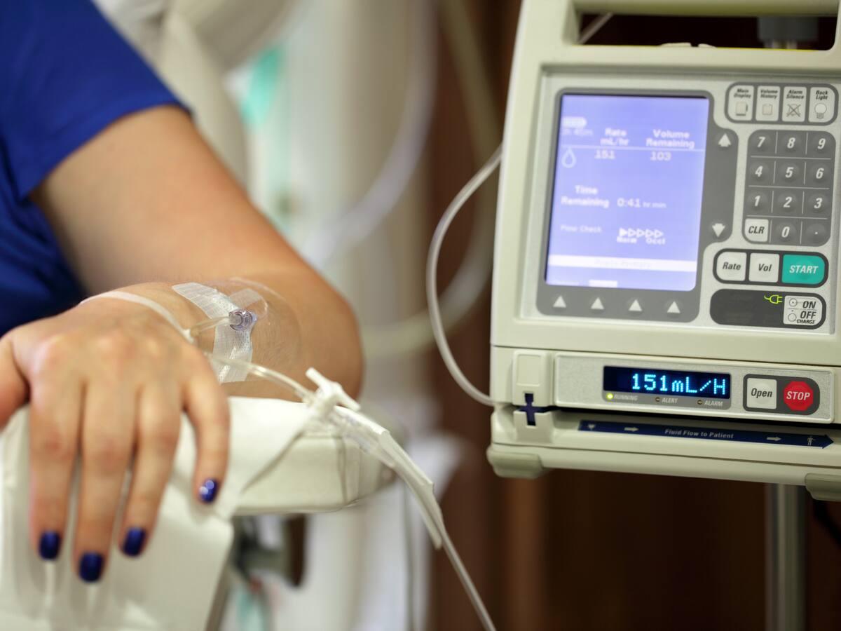 MinEducación despidió a mujer con cáncer y se niega a restablecer sus derechos pese a orden de un juez