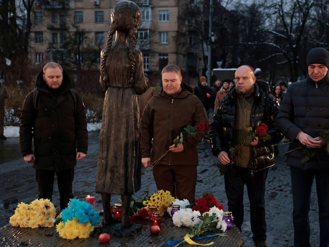 Ukraine Commemorates The 90th Anniversary Of The Great Famine. (Photo by Jeff J Mitchell/Getty Images)