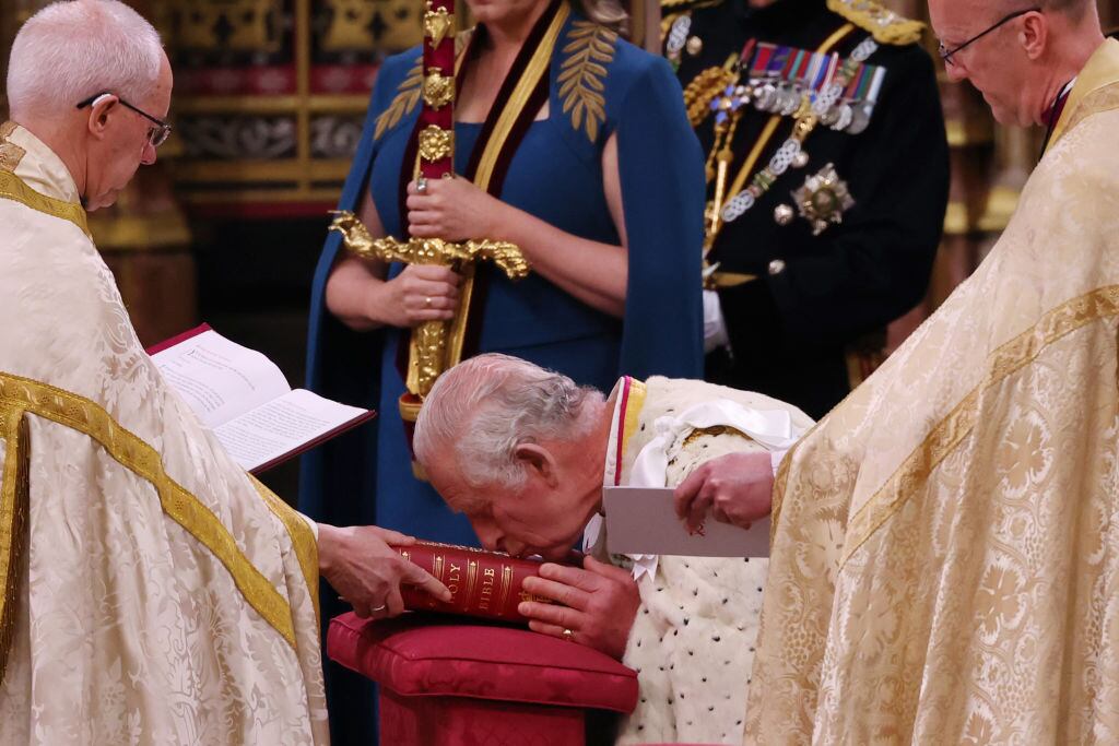 LONDON, ENGLAND - MAY 06: King Charles III attends his coronation at Westminster Abbey on May 6, 2023 in London, England. The Coronation of Charles III and his wife, Camilla, as King and Queen of the United Kingdom of Great Britain and Northern Ireland, and the other Commonwealth realms takes place at Westminster Abbey today. Charles acceded to the throne on 8 September 2022, upon the death of his mother, Elizabeth II. (Photo by Richard Pohle - WPA Pool/Getty Images)