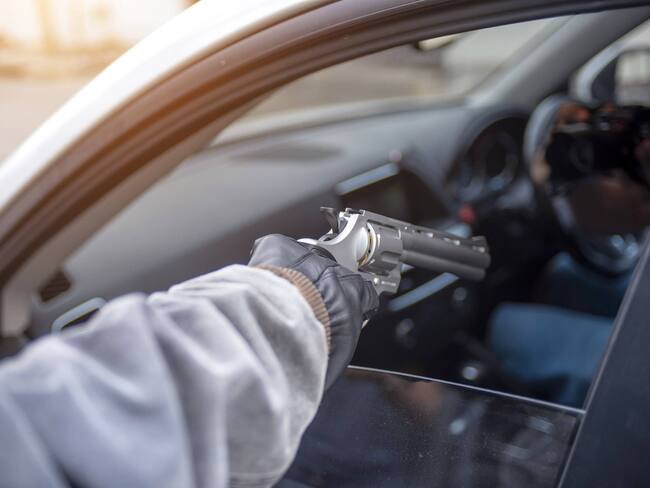 Imagen de referencia de robo. Foto: Getty Images / boonchai wedmakawand