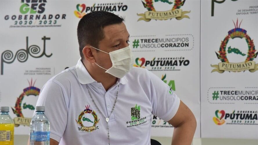 El gobernador de Putumayo, Buanerges Rosero Peña, es atendido en en el área de hospitalización. Foto: Twitter: @gobputumayo