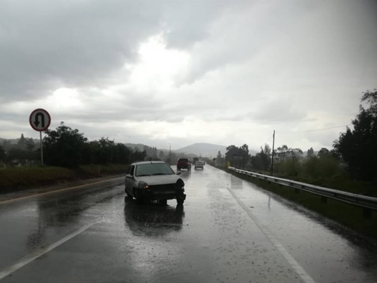 Un muerto y dos heridos deja accidente de tránsito en la vía Duitama – Paipa