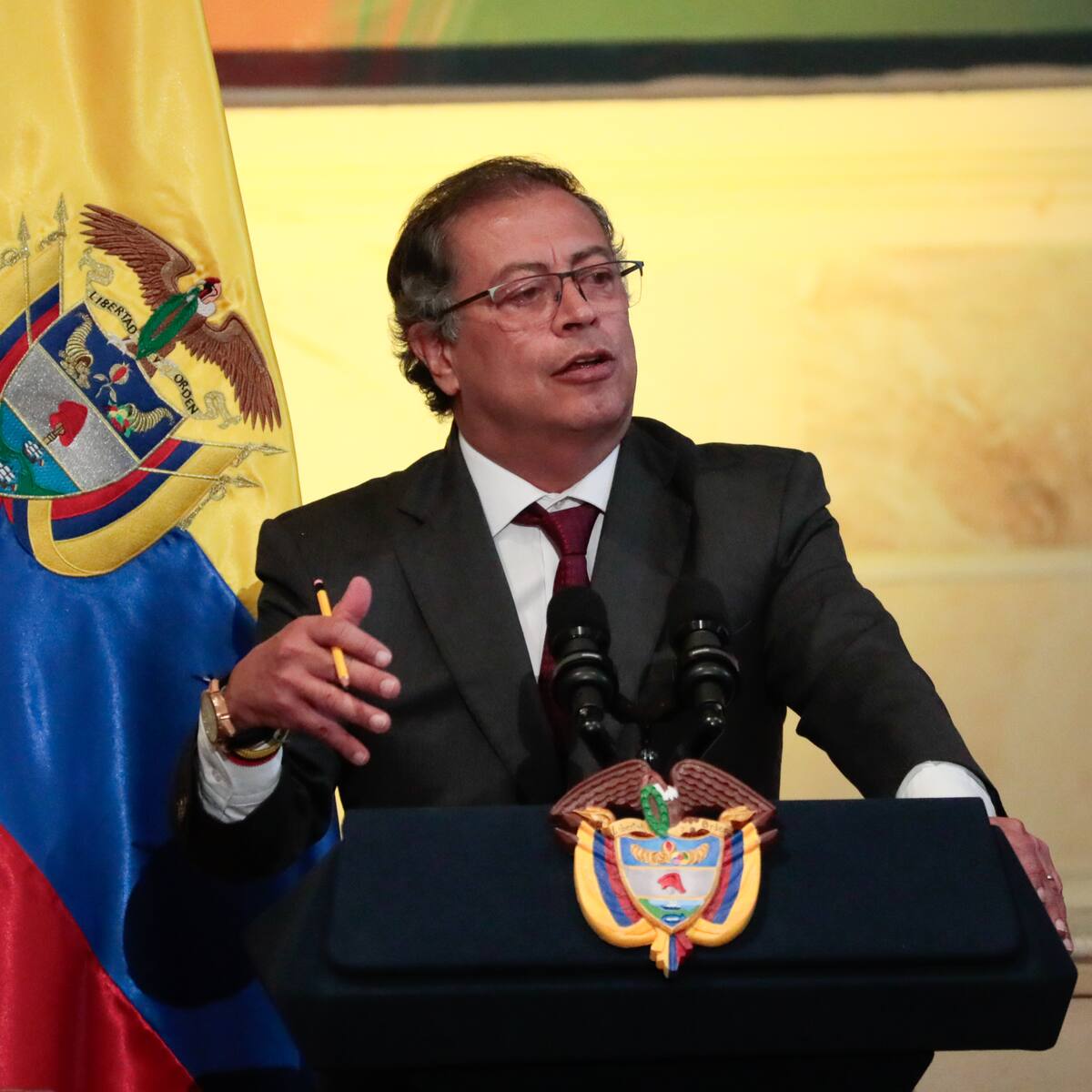 El EMC de las Farc no quiso negociar para acabar economía ilícita: Petro contra disidencias