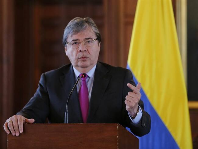 Gobierno espera que el embajador Alejandro Ordóñez rectifique: canciller