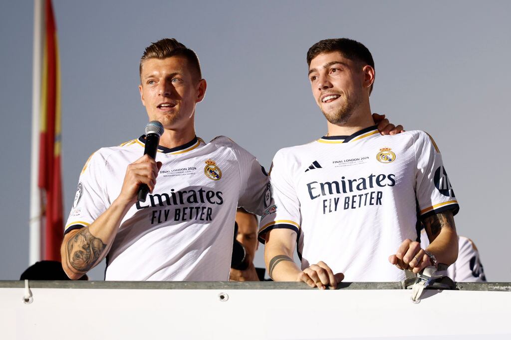 Toni Kroos y Federico Valverde. I Foto: Helios de la Rubia/Real Madrid via Getty Images.