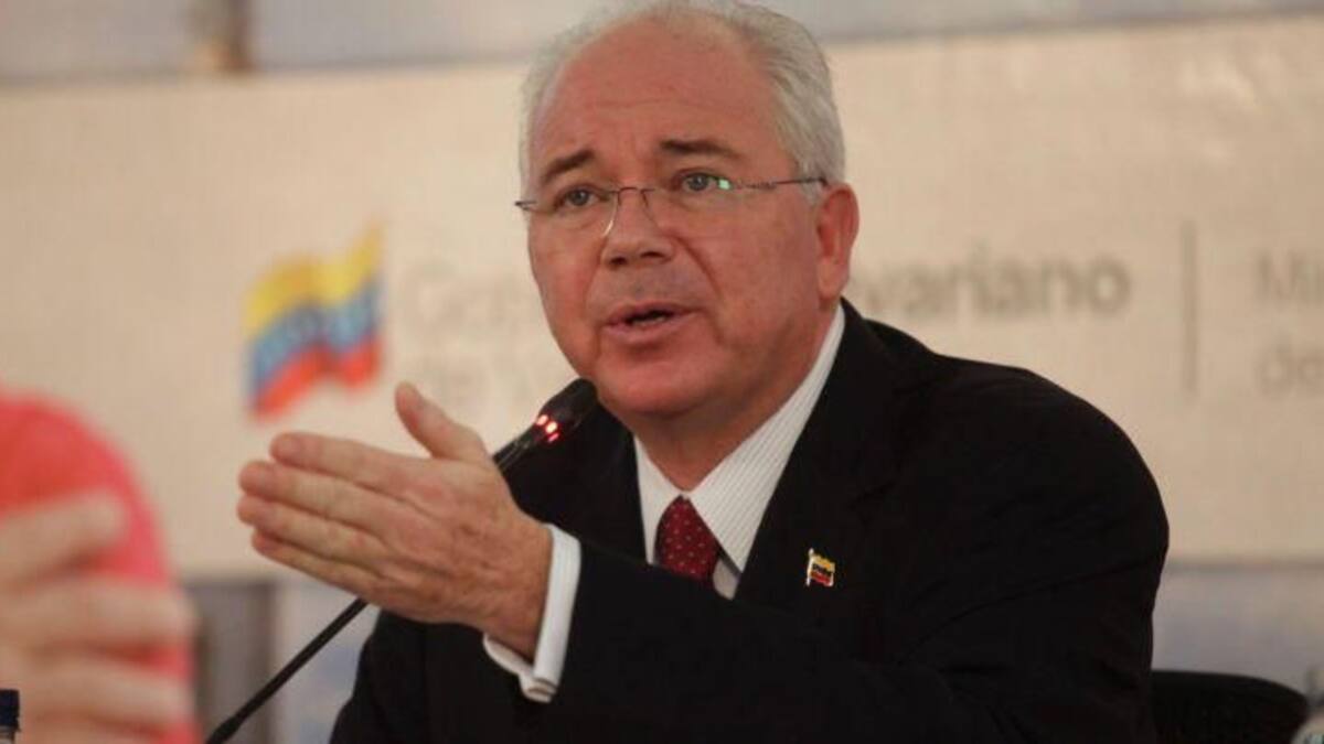 Hago un llamado a Petro para que sea garante de mi seguridad: exministro de Chávez