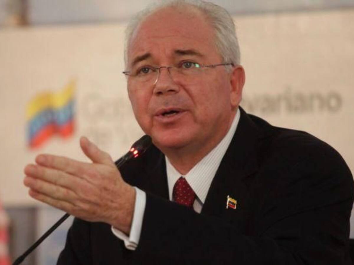 Hago un llamado a Petro para que sea garante de mi seguridad: exministro de Chávez